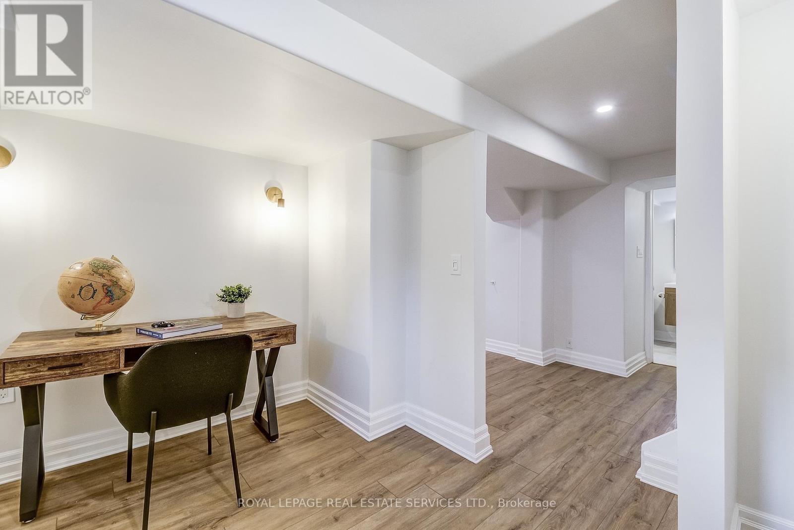 351 Strathcona Drive, Burlington, Ontario  L7L 2E4 - Photo 31 - W13241052