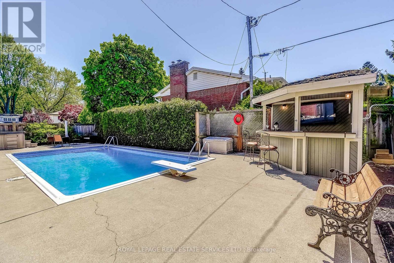 351 Strathcona Drive, Burlington, Ontario  L7L 2E4 - Photo 43 - W13241052