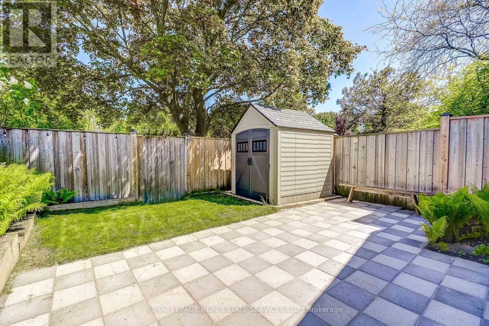 351 Strathcona Drive, Burlington, Ontario  L7L 2E4 - Photo 47 - W13241052
