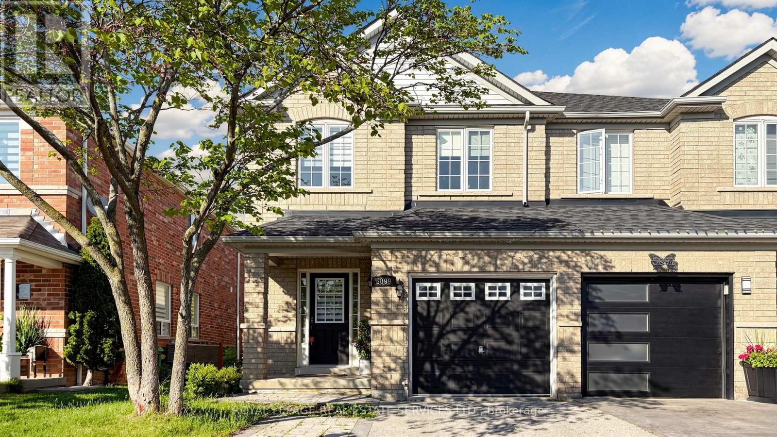 5099 Churchill Meadows Boulevard, Mississauga, Ontario  L5M 8A1 - Photo 2 - W13241054