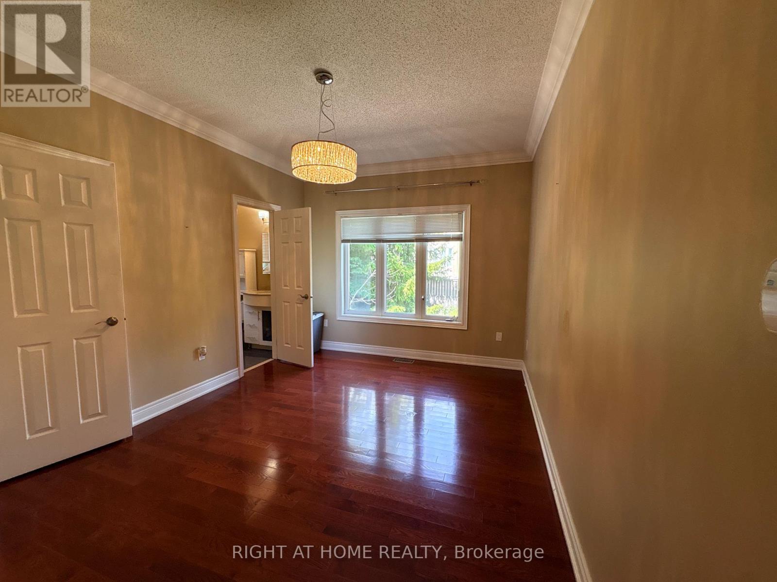 2385 Eighth Line, Oakville, Ontario  L6H 7L7 - Photo 11 - W13241064