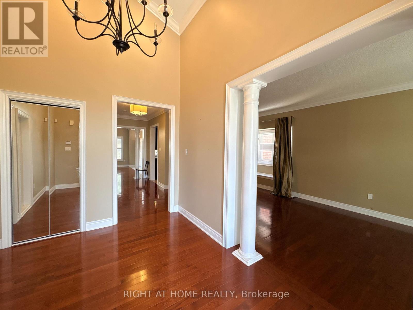 2385 Eighth Line, Oakville, Ontario  L6H 7L7 - Photo 2 - W13241064