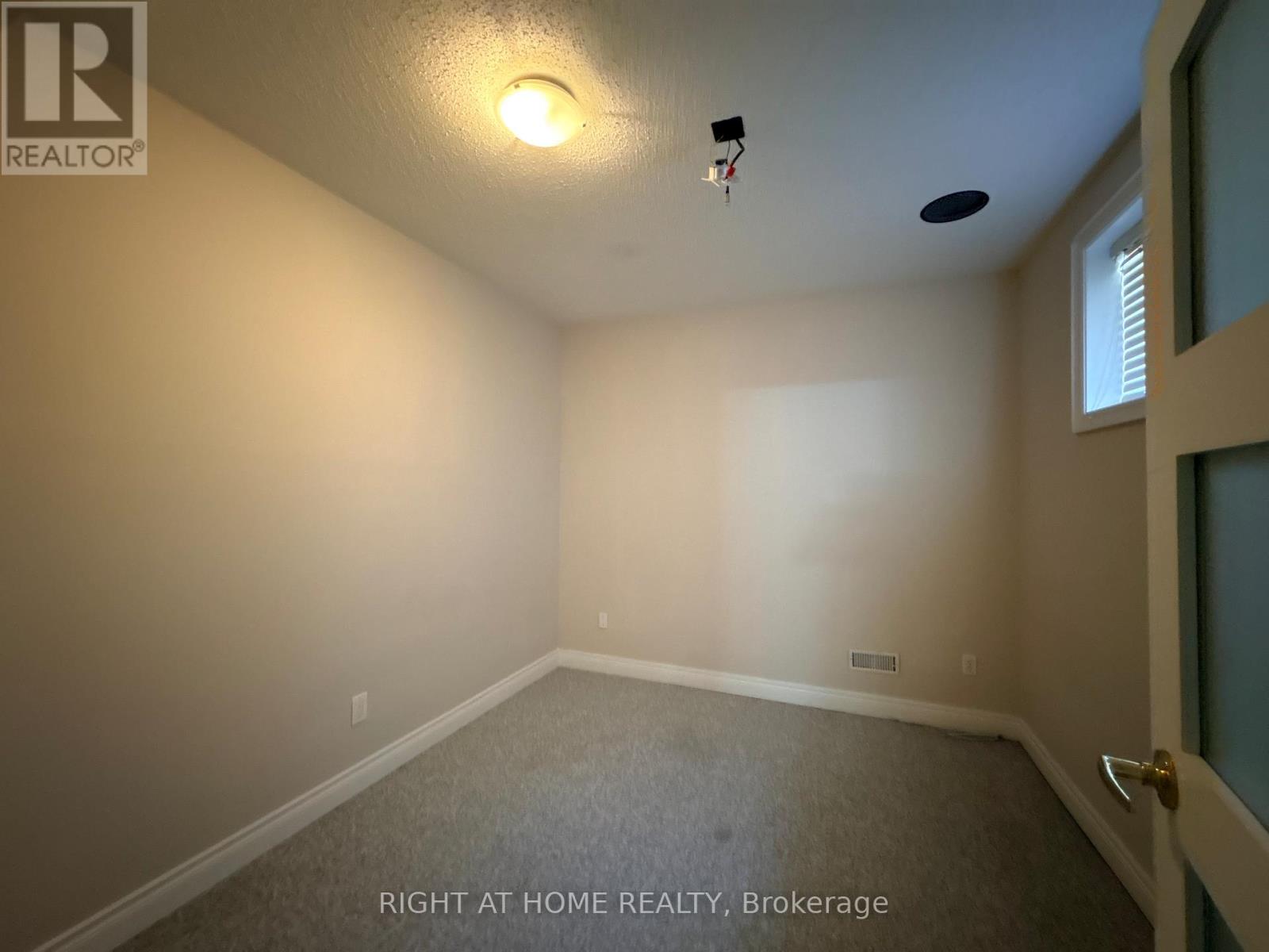 2385 Eighth Line, Oakville, Ontario  L6H 7L7 - Photo 20 - W13241064