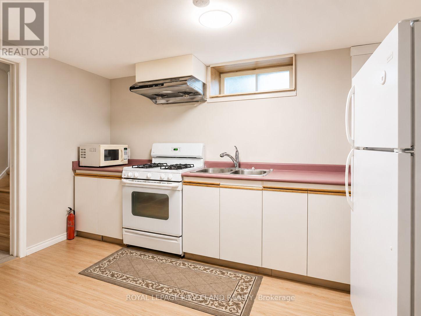 Basement - 403 Denlow Avenue, Hamilton, Ontario  L9C 1K1 - Photo 3 - X13240932