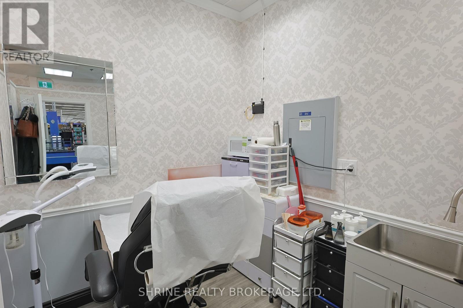 1280 Fanshawe Park Road W, London North, Ontario  N6G 5B1 - Photo 6 - X13241294