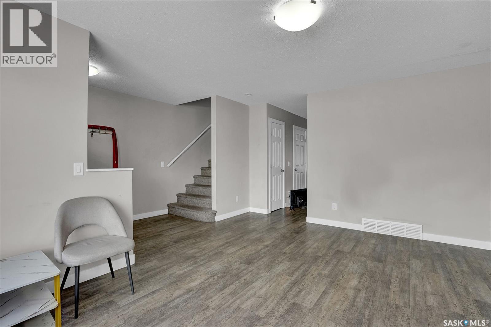 2030 Francis Street, Regina, Saskatchewan  S4N 2P1 - Photo 5 - SK038279
