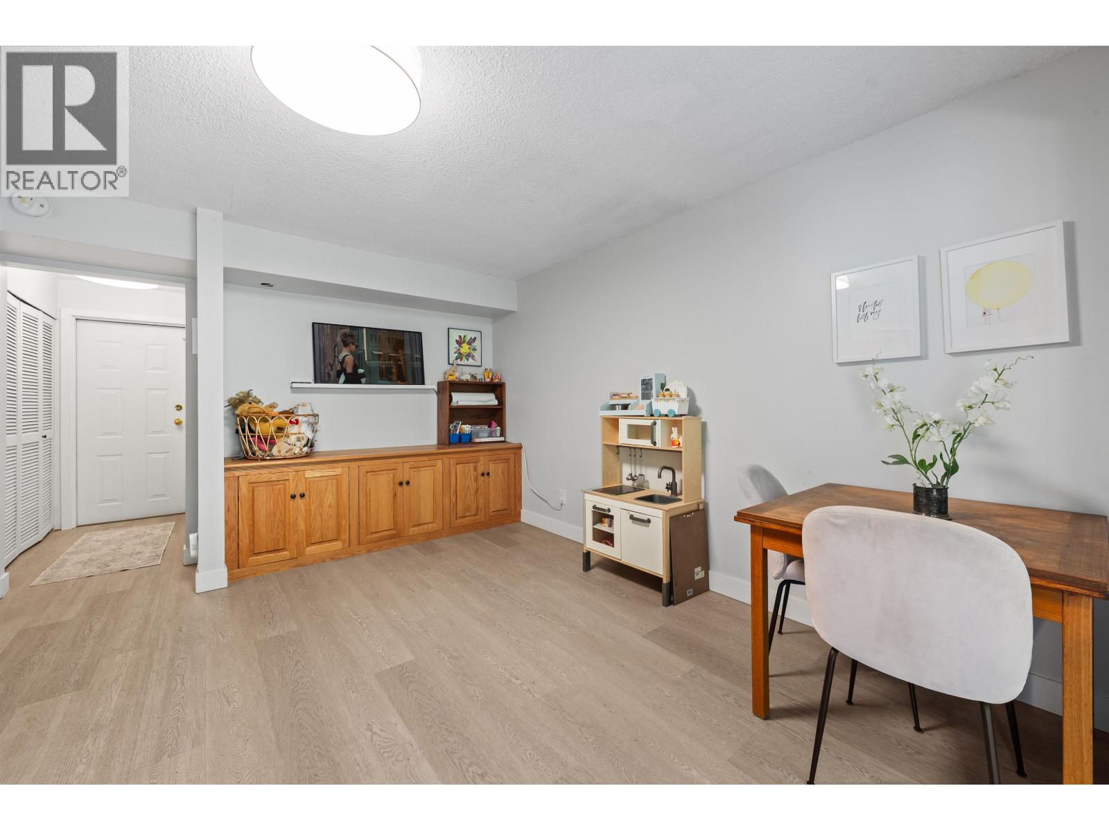 3381 Flagstaff Place, Vancouver, British Columbia  V4S 4K9 - Photo 32 - R3130503