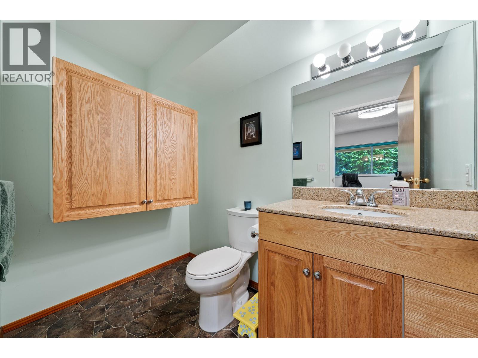 3381 Flagstaff Place, Vancouver, British Columbia  V4S 4K9 - Photo 31 - R3130503