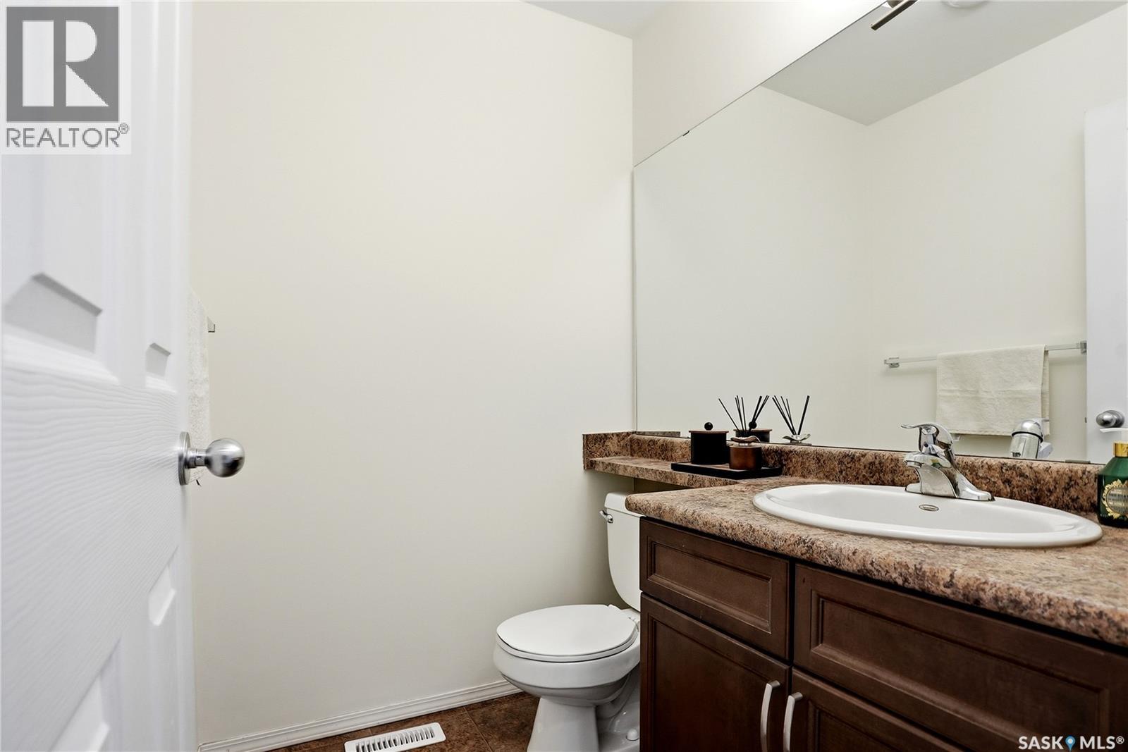 319 Allwood Crescent, Saskatoon, Saskatchewan  S7R 0A4 - Photo 10 - SK038206