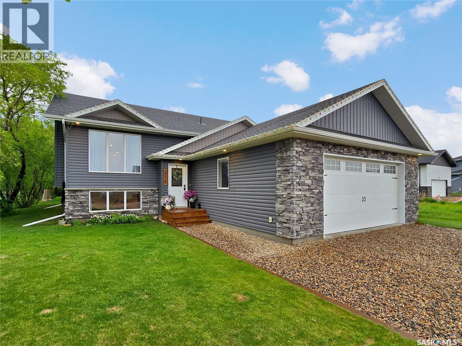 216 Willow CRESCENT, Waldheim, Saskatchewan