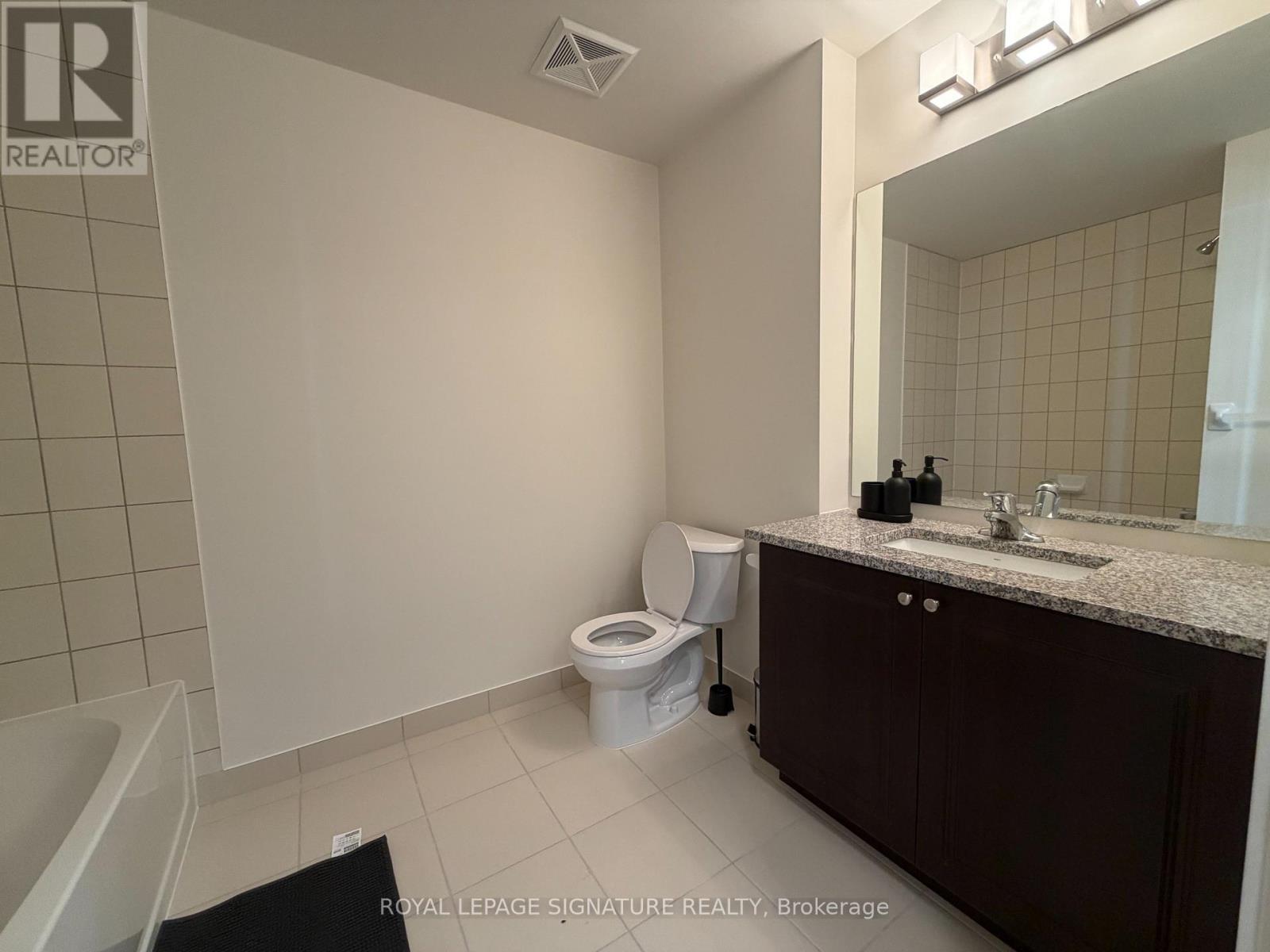 2506 - 4955 Yonge Street, Toronto, Ontario  M2N 0L8 - Photo 11 - C13189750
