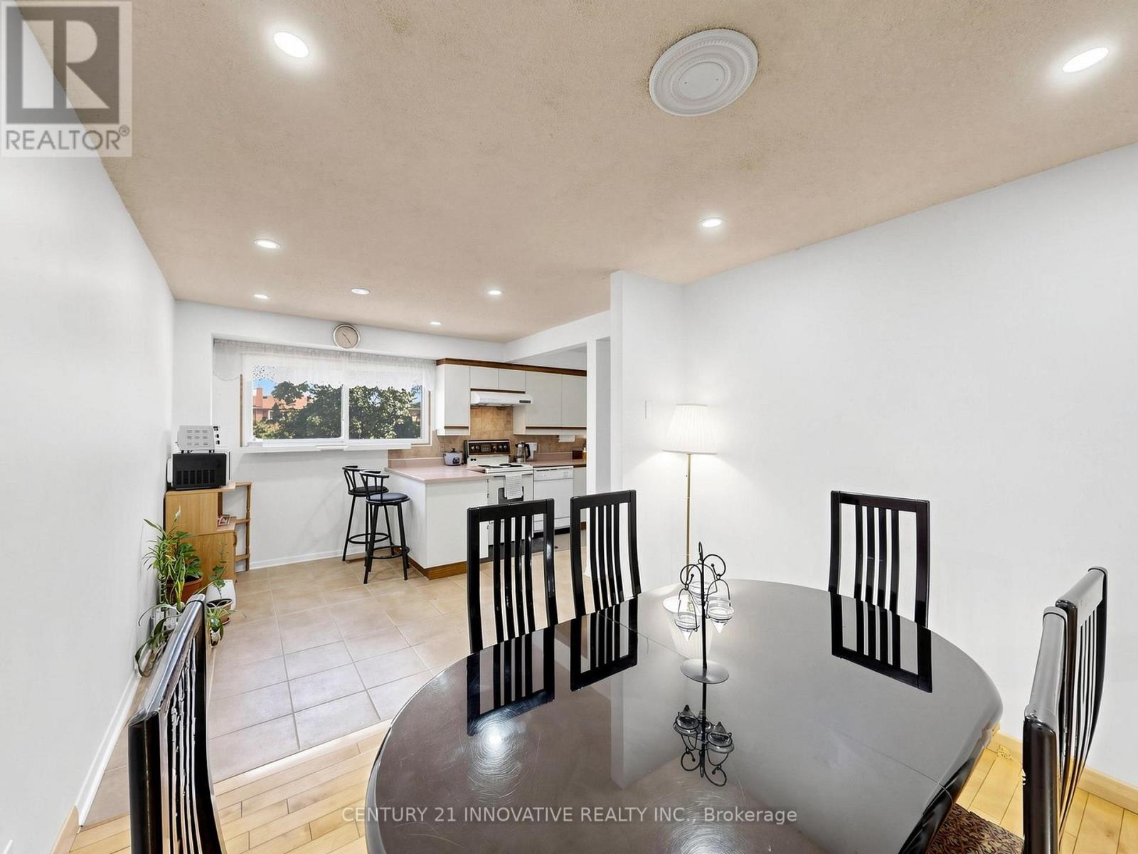 28 - 2020 Pharmacy Avenue, Toronto, Ontario  M1T 1H8 - Photo 7 - E13236676