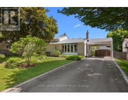 30 BISCAYNE CRESCENT, Ottawa, Ontario