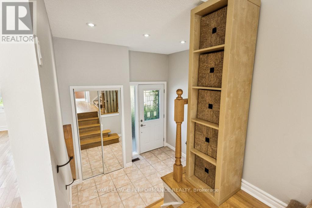 6 Gillespie Crescent, Ottawa, Ontario  K1V 9X8 - Photo 7 - X13241292
