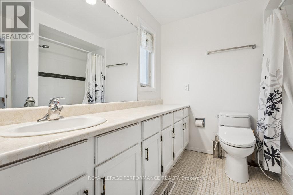 8 Gillespie Crescent, Ottawa, Ontario  K1V 9X8 - Photo 38 - X13241300
