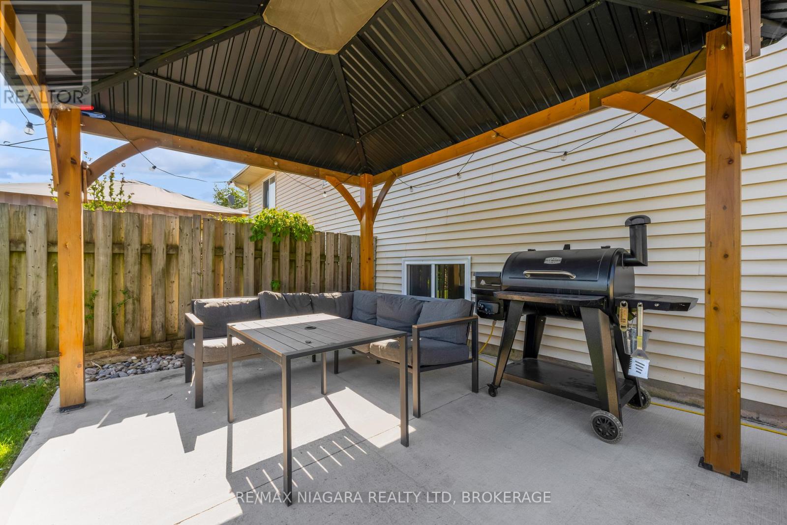 7 Hillcrest Road, Port Colborne, Ontario  L3K 6B2 - Photo 26 - X13241128