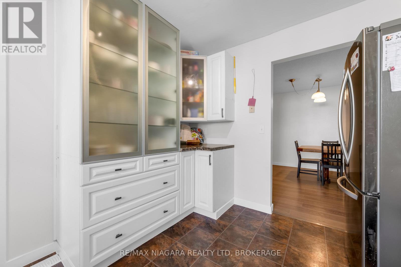 7 Hillcrest Road, Port Colborne, Ontario  L3K 6B2 - Photo 8 - X13241128