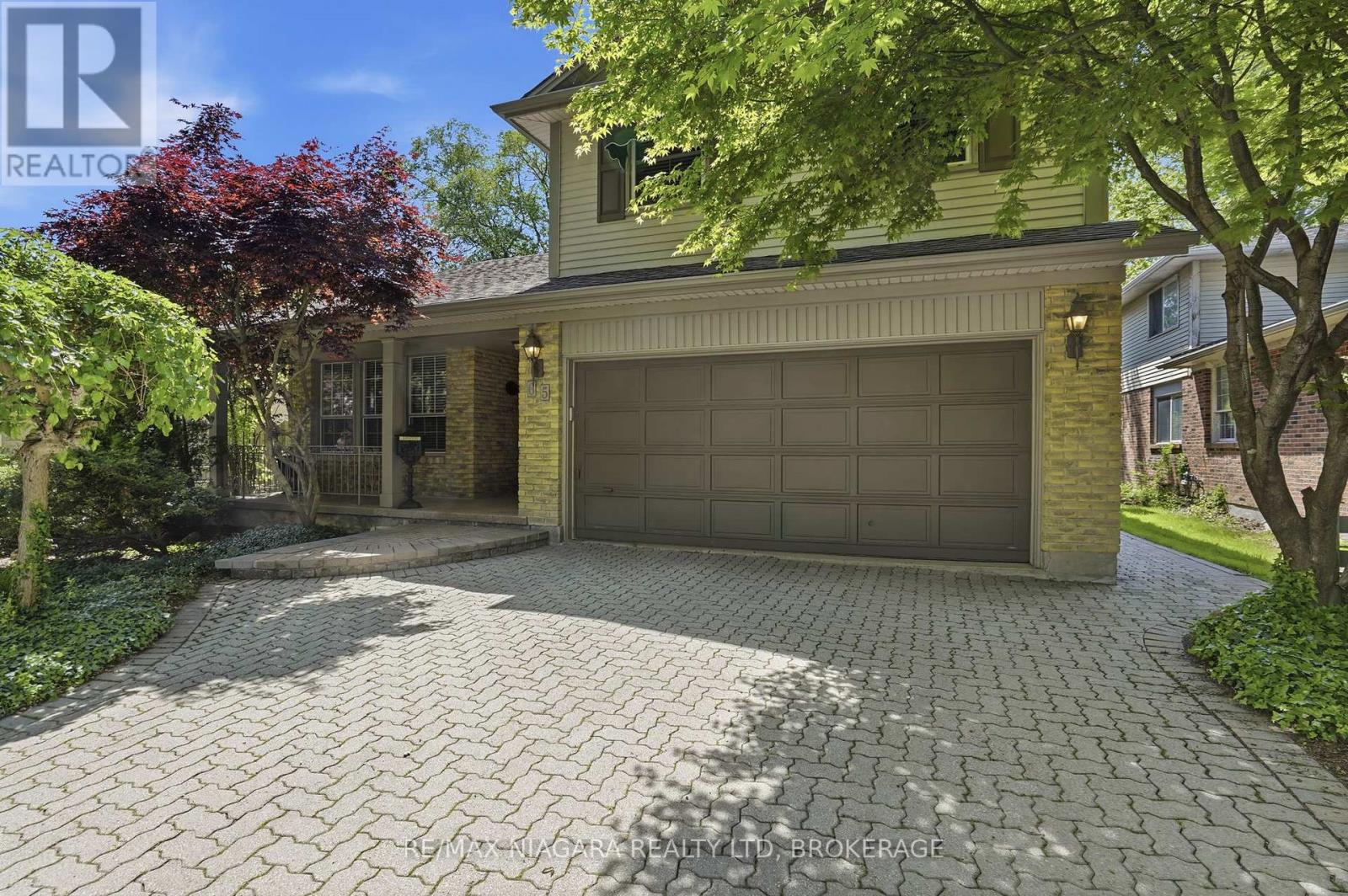 65 October Drive, St. Catharines, Ontario  L2N 6J4 - Photo 2 - X13241404