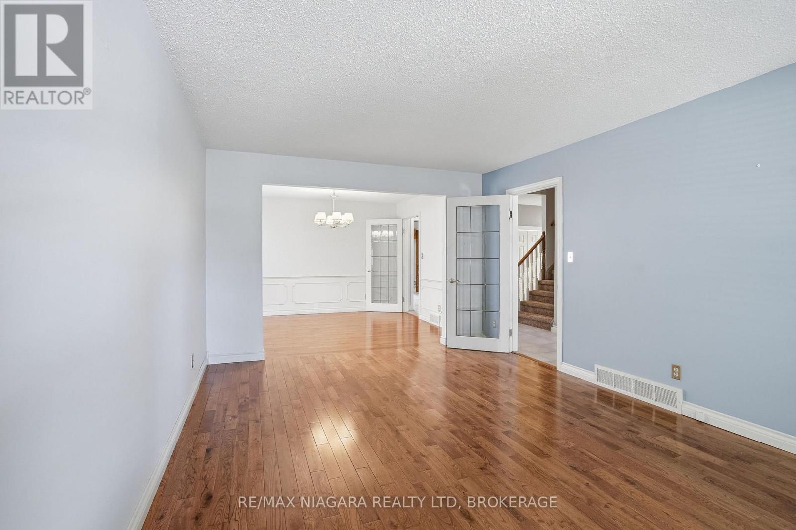 65 October Drive, St. Catharines, Ontario  L2N 6J4 - Photo 6 - X13241404