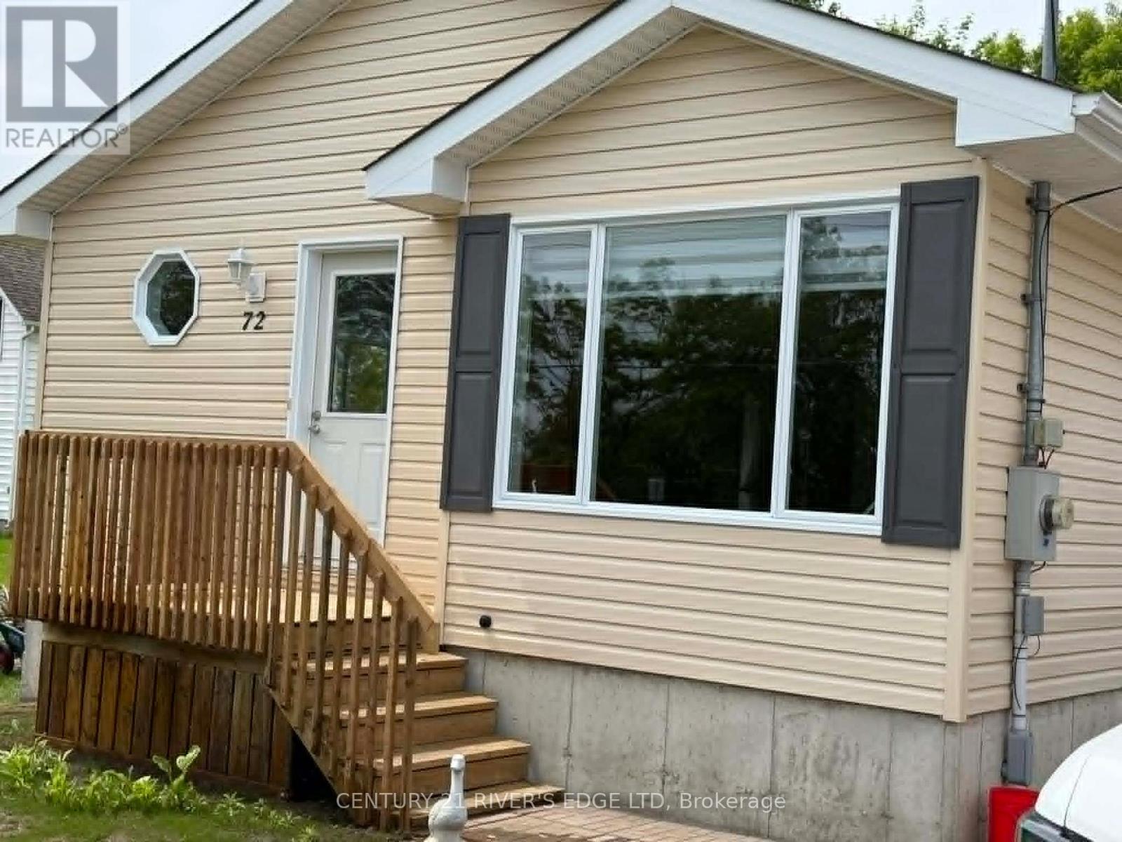 72 St Lawrence Street, South Dundas, Ontario  K0C 1X0 - Photo 2 - X13241130