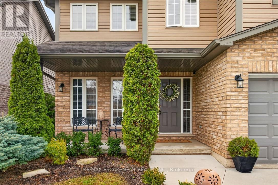 25 Southwood Crescent, Haldimand, Ontario  N3W 0A6 - Photo 3 - X13086724