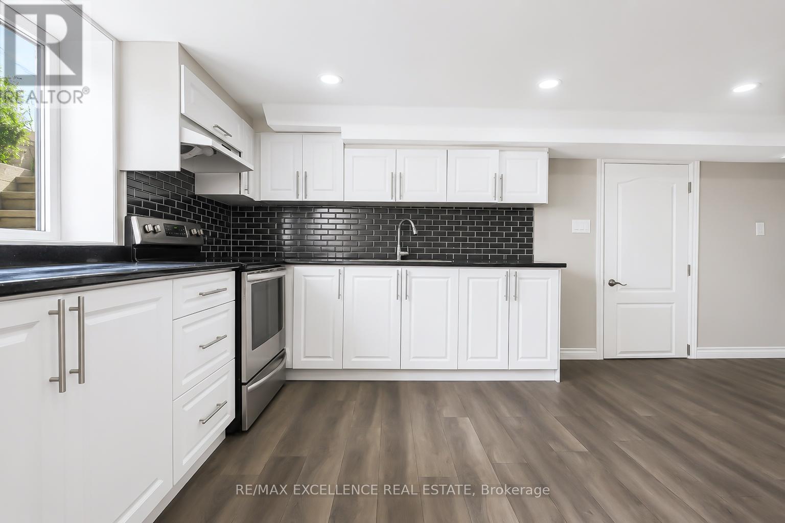 35 Siebert Avenue, Kitchener, Ontario  N2C 2A5 - Photo 18 - X13239664
