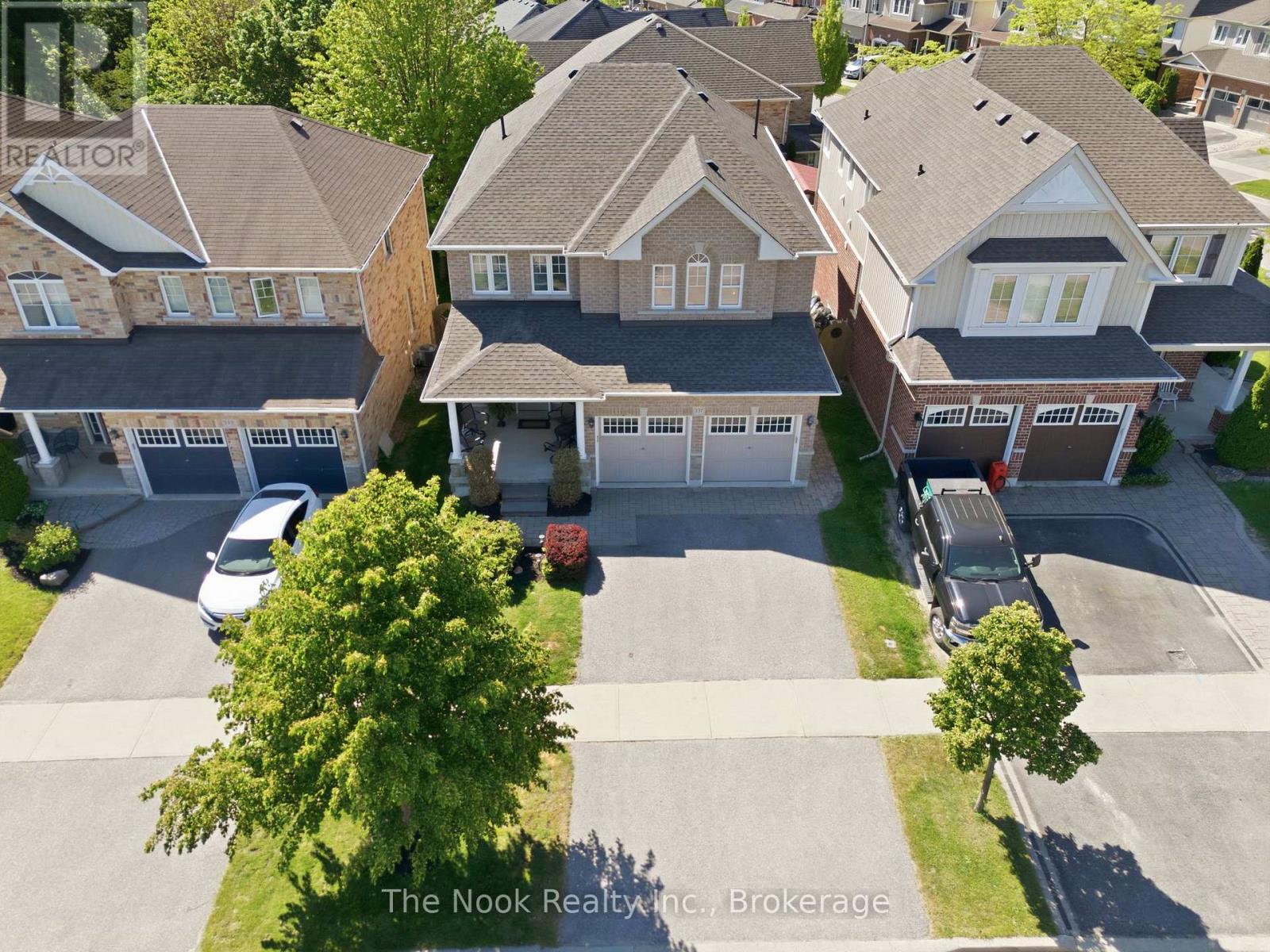 337 Bons Avenue, Clarington, Ontario  L1C 0A2 - Photo 3 - E13241412