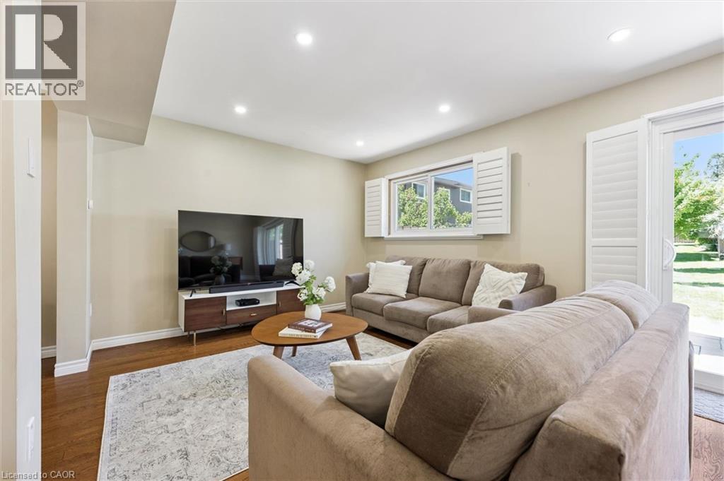 2301 Cavendish Drive Unit# 83, Burlington, Ontario  L7P 3M3 - Photo 6 - 40835505