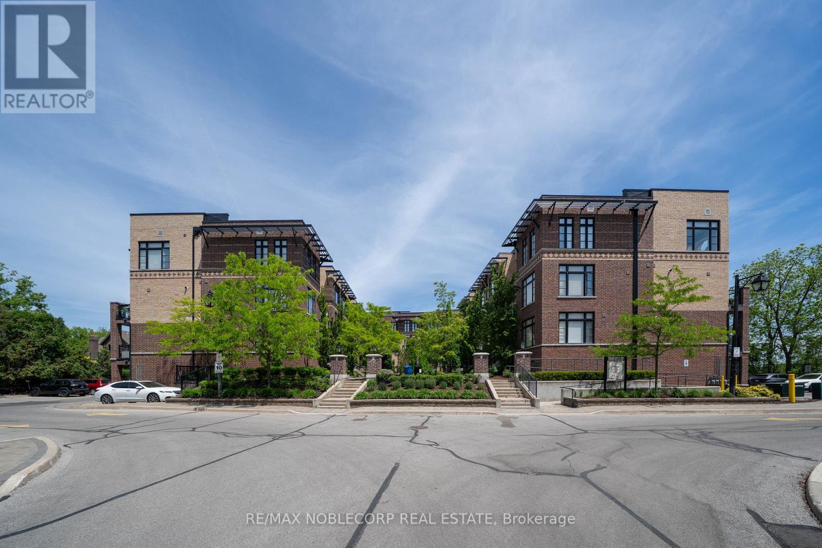 40 - 8167 Kipling Avenue, Vaughan, Ontario  L4L 0G4 - Photo 4 - N13240530