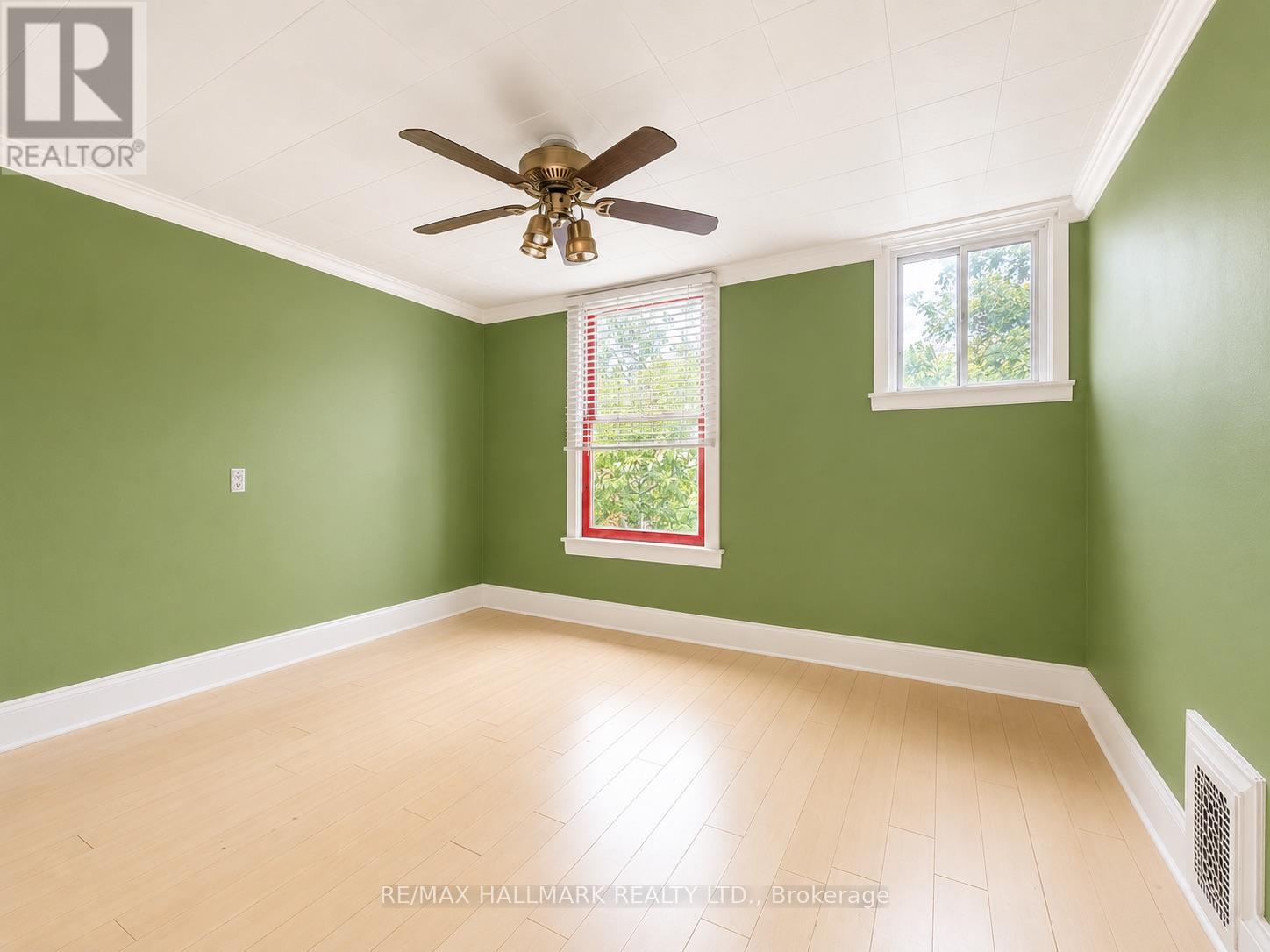 71 Boulton Avenue, Toronto, Ontario  M4M 2J4 - Photo 11 - E13235078