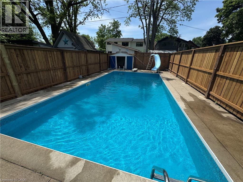 304 Park Street, Hamilton, Ontario  L9H 1Y9 - Photo 5 - 40833887