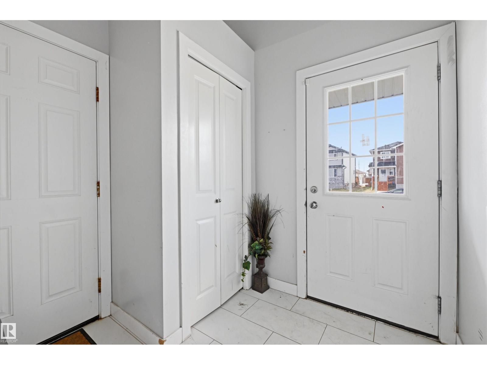 7002 50 Av, Camrose, Alberta  T4V 5G1 - Photo 3 - E4491747