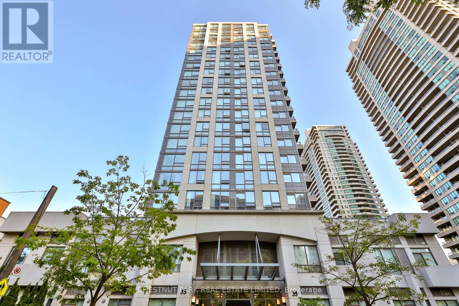 720 - 35 HOLLYWOOD AVENUE, Toronto, Ontario