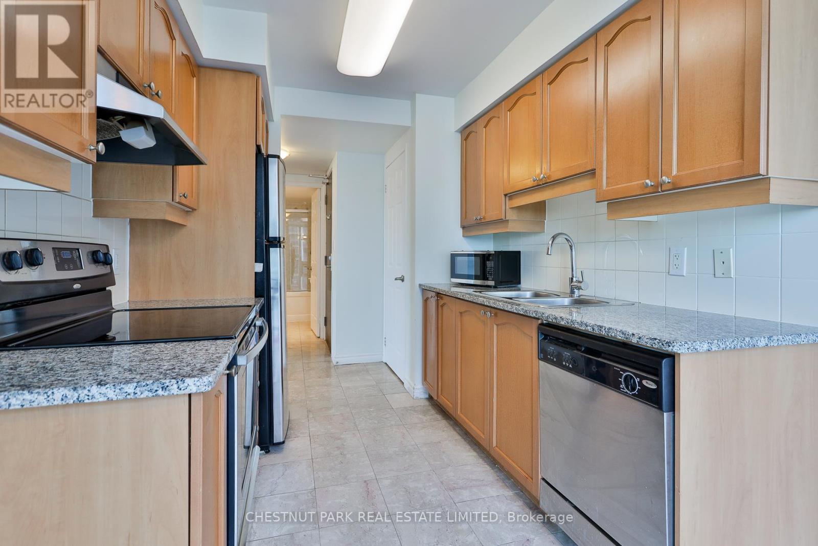720 - 35 Hollywood Avenue, Toronto, Ontario  M2N 0A9 - Photo 17 - C13235106