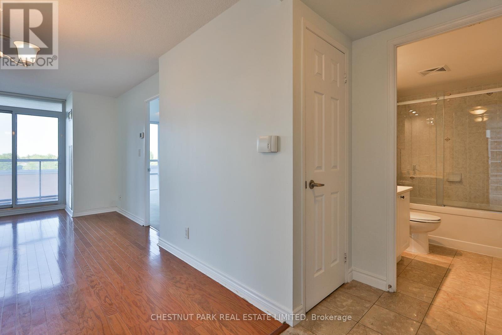 720 - 35 Hollywood Avenue, Toronto, Ontario  M2N 0A9 - Photo 7 - C13235106