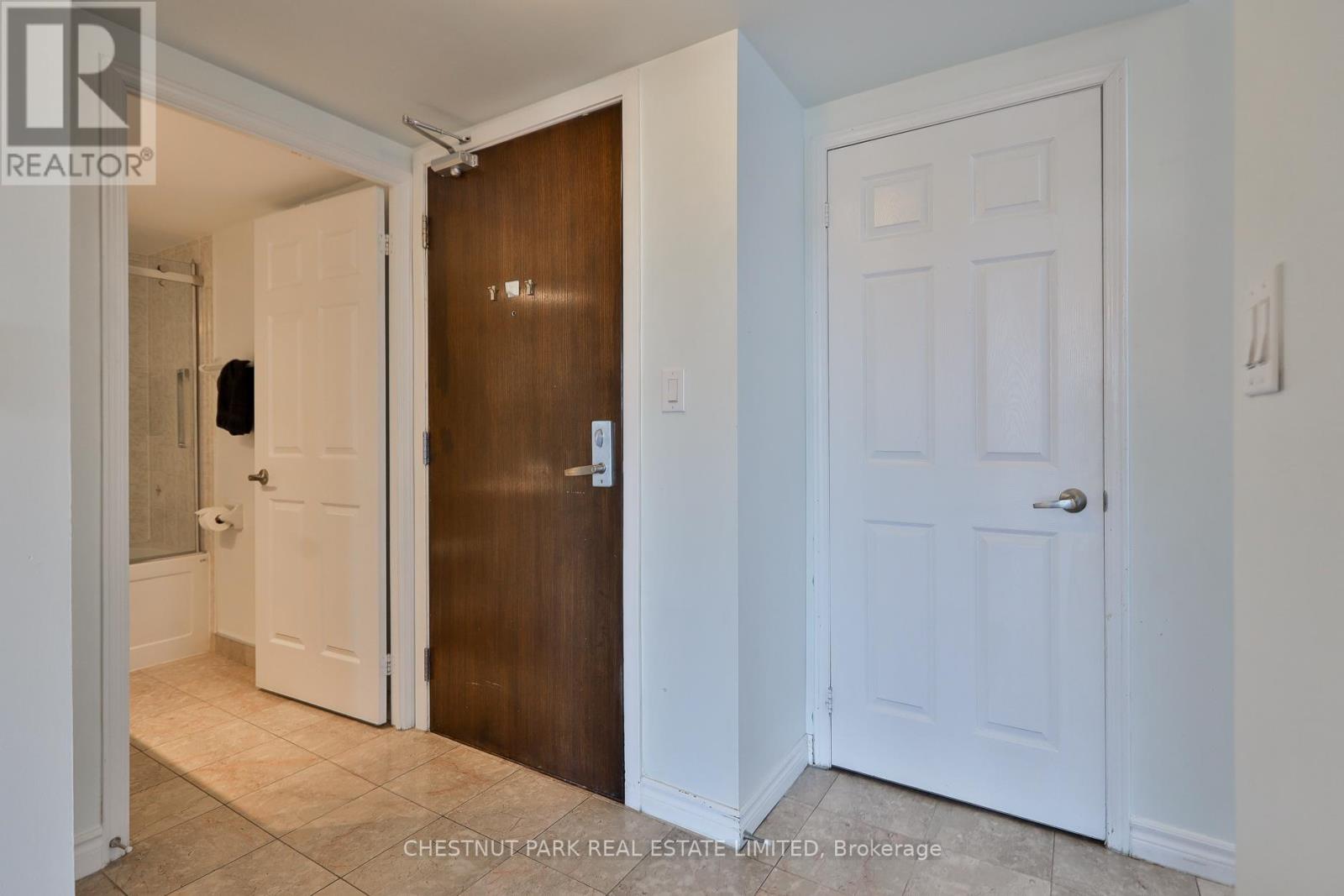 720 - 35 Hollywood Avenue, Toronto, Ontario  M2N 0A9 - Photo 5 - C13235106