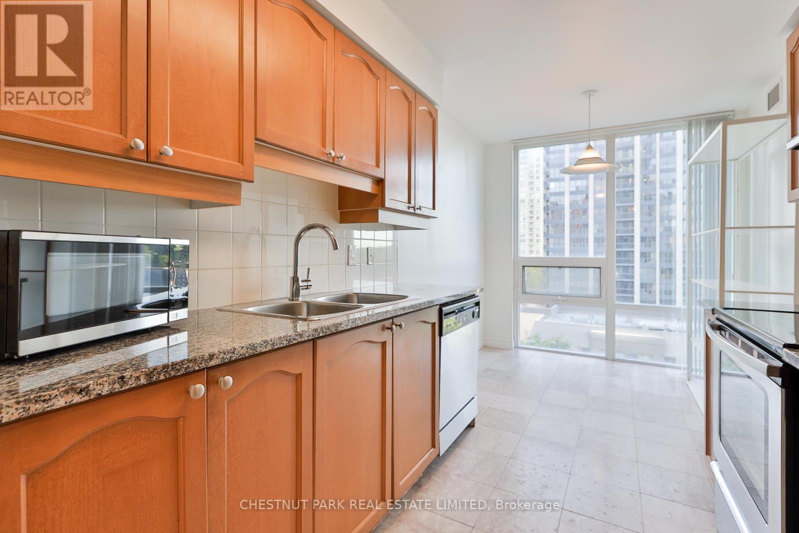 720 - 35 Hollywood Avenue, Toronto, Ontario  M2N 0A9 - Photo 9 - C13235106