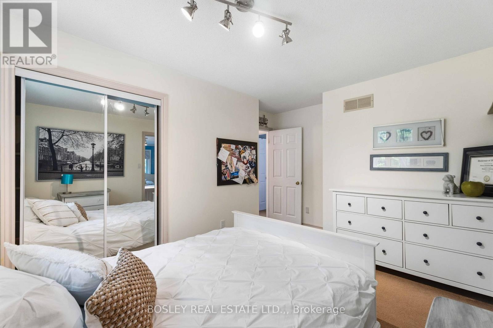 1662 Second Avenue, St. Catharines, Ontario  L2R 6P9 - Photo 29 - X13214226