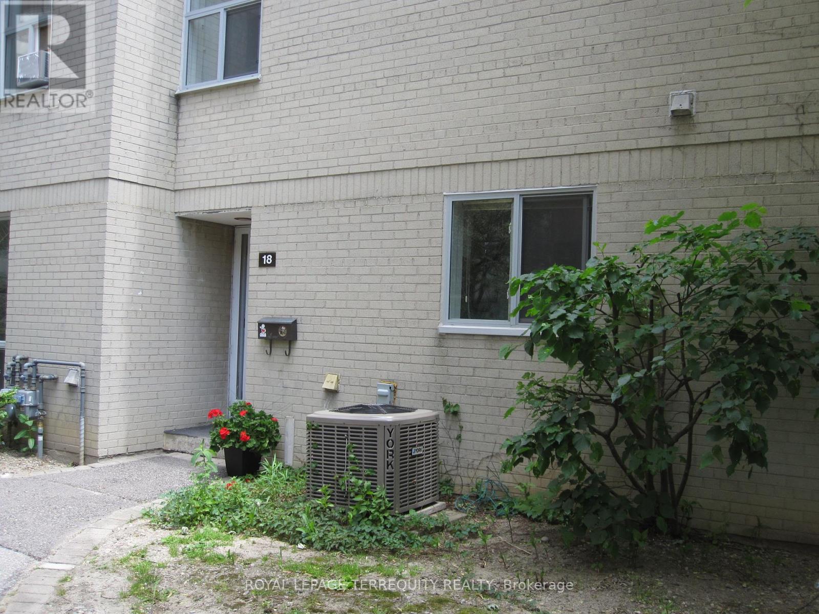 Unknown Address, ,    - Photo 2 - W13083088