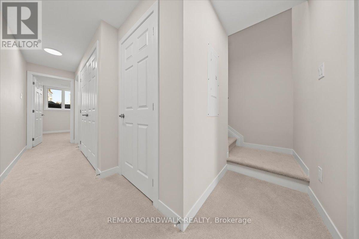 243 Lamarche Avenue, Ottawa, Ontario  K1W 0M5 - Photo 14 - X12965852