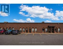 5 - 4480 CHESSWOOD DRIVE, Toronto, Ontario