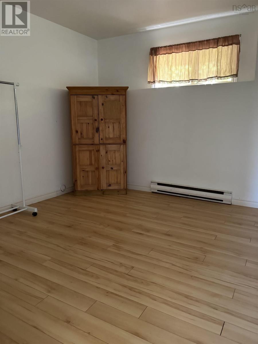 562 St. Margarets Bay Road, Halifax, Nova Scotia  B3N 1K7 - Photo 23 - 202610742