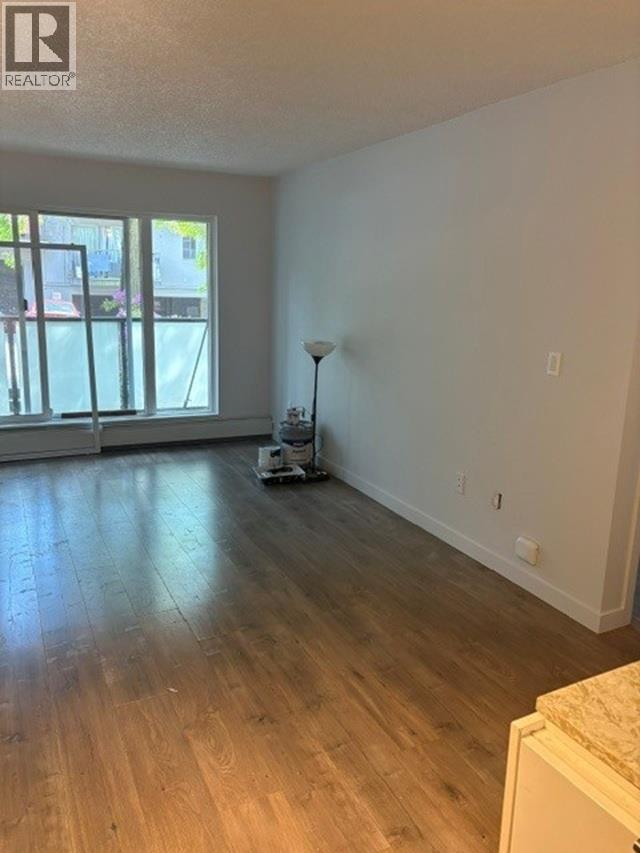 205 2328 Oxford Street, Vancouver, British Columbia  V5L 1G3 - Photo 2 - R3094226