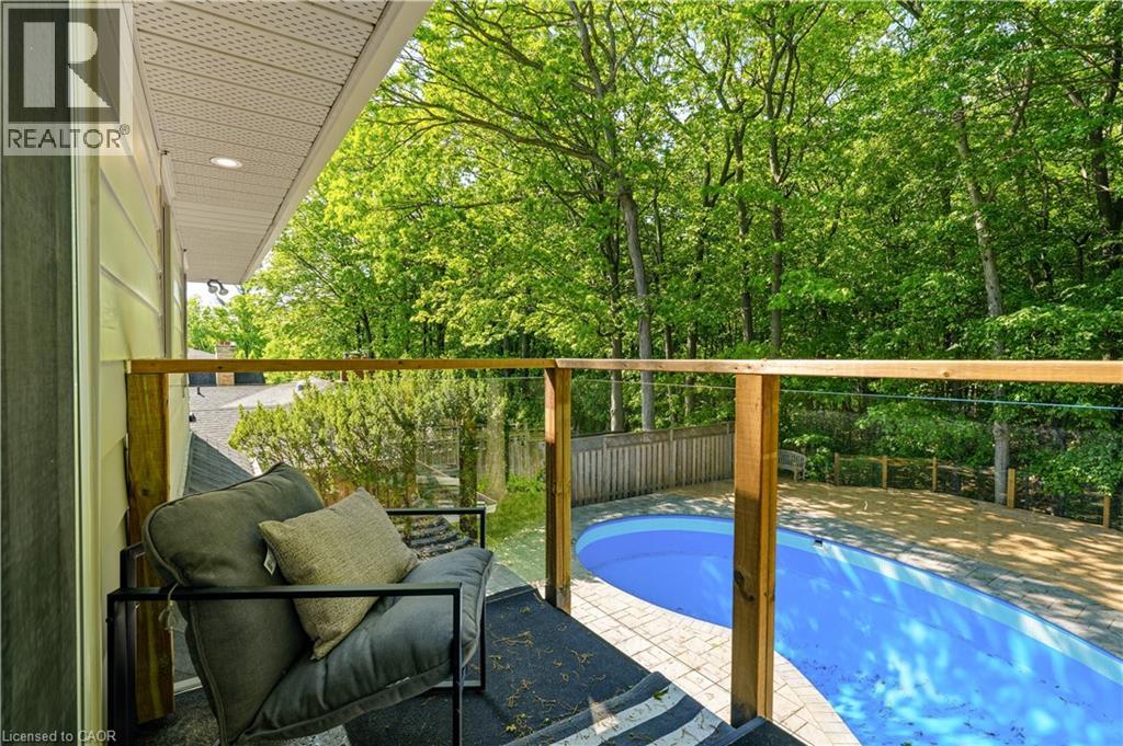 1928 Four Seasons Drive, Burlington, Ontario  L7P 2Y1 - Photo 30 - 40836157