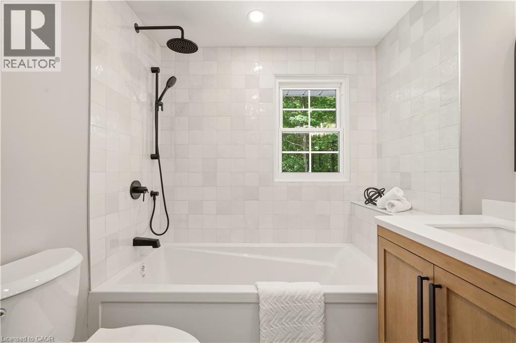 1928 Four Seasons Drive, Burlington, Ontario  L7P 2Y1 - Photo 34 - 40836157