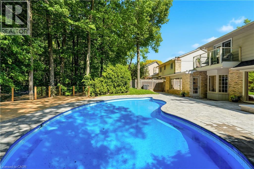 1928 Four Seasons Drive, Burlington, Ontario  L7P 2Y1 - Photo 48 - 40836157