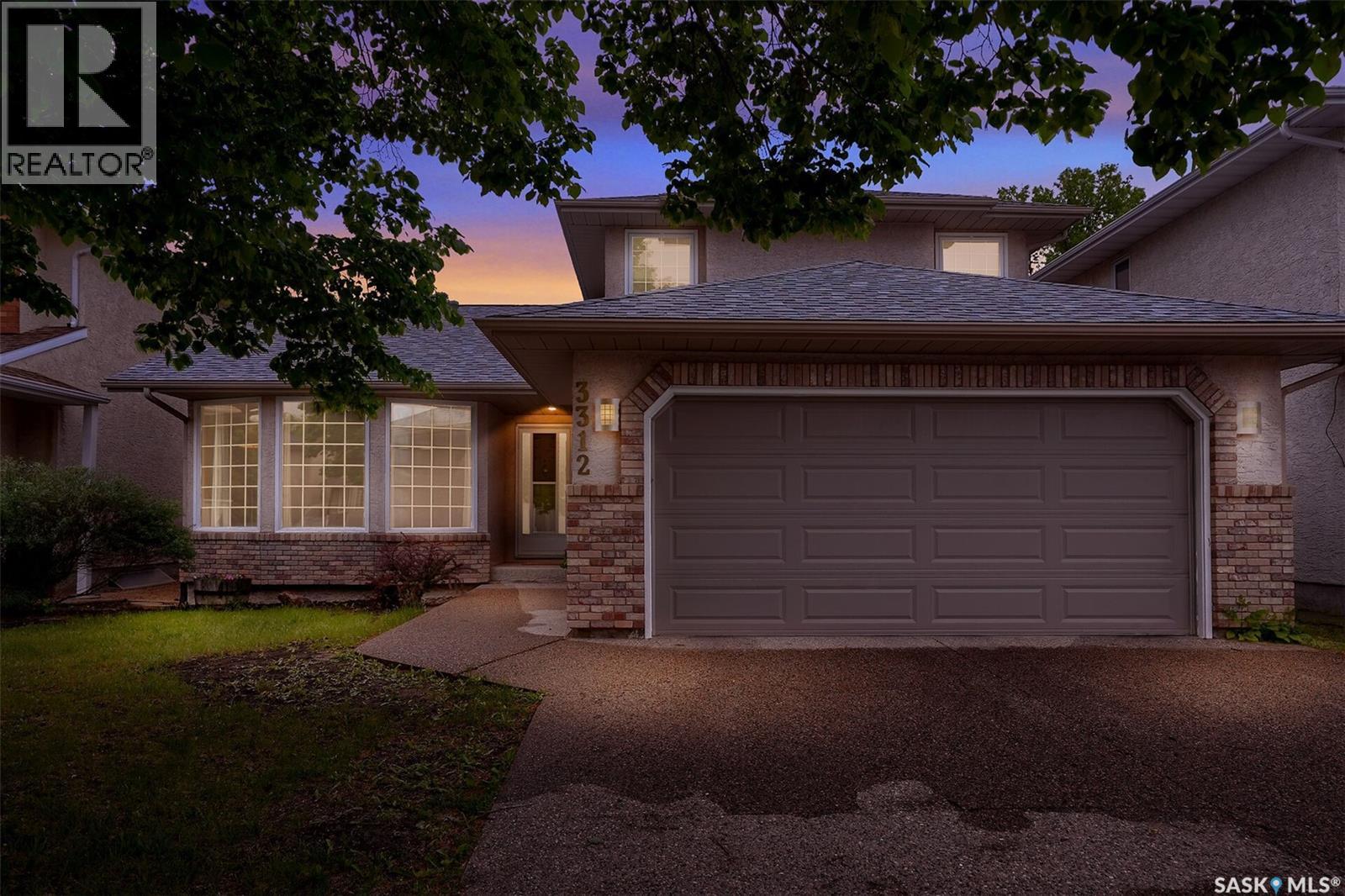 3312 Gloucester BAY, Regina, Saskatchewan