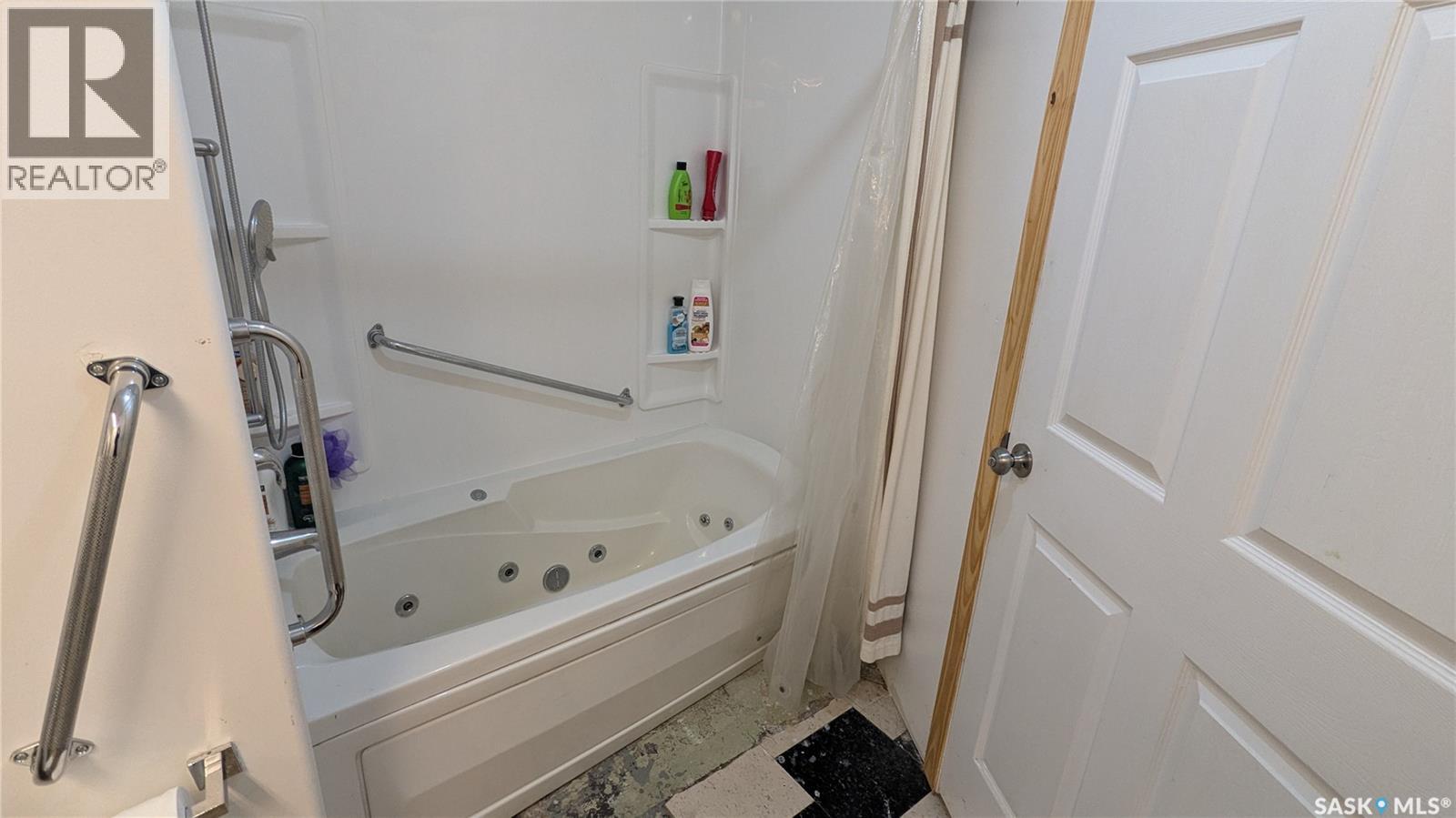 423 1st Street S, Wakaw, Saskatchewan  S0K 4P0 - Photo 12 - SK038228