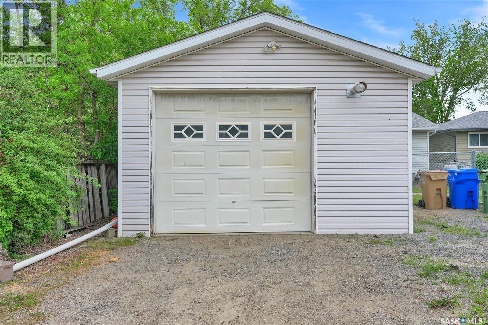 605 College Avenue E, Regina, Saskatchewan  S4N 0W3 - Photo 32 - SK038043