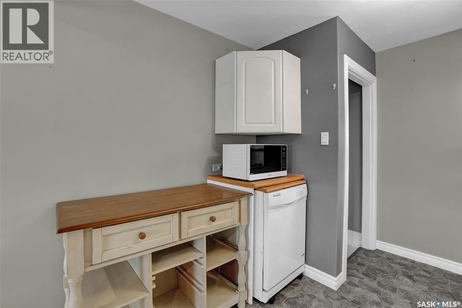 605 College Avenue E, Regina, Saskatchewan  S4N 0W3 - Photo 8 - SK038043
